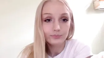 dollydreamz Bitch chases