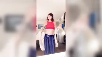 leahwintersxoxo onlyfans slut with big tits gets naked in  private e