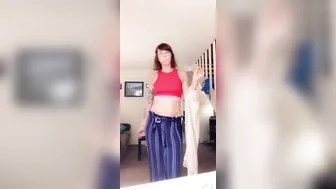 leahwintersxoxo onlyfans slut with big tits gets naked in  private e