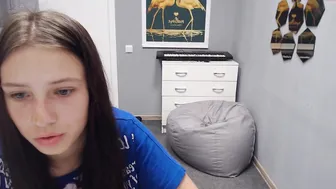 gravityfolz Busty whore