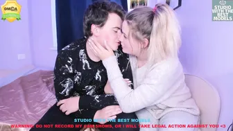 damon_n_alice naughty female shows big tits