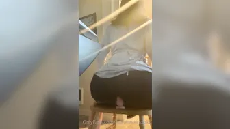 leahwintersxoxo onlyfans Busty doll