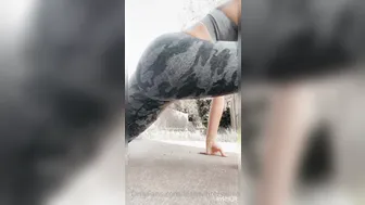 leahwintersxoxo onlyfans in black stockings jerks off