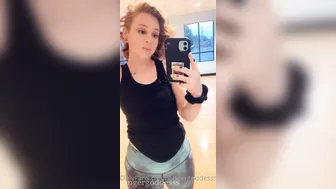 gingergoddesss onlyfans hot chick rides phallus