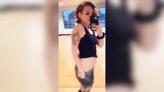 gingergoddesss onlyfans hot chick rides phallus