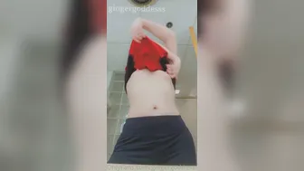 gingergoddesss onlyfans busty latina massages nipples