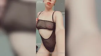 gingergoddesss onlyfans juicy slut fucks pussy with phallus