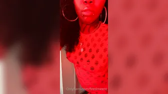 feedmeent onlyfans sexy babe showed her tits