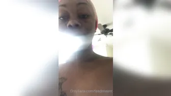 feedmeent onlyfans Black-haired curva