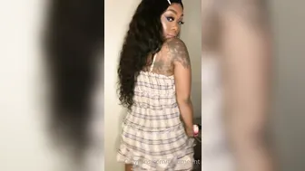 feedmeent onlyfans obstinate queen jerking off her cunt