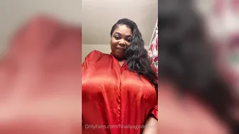 finallyagoddess2 onlyfans find her masturbating