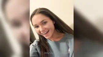 zoebloomxxx onlyfans nude blonde effectively moves