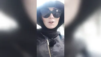 yasminscott onlyfans a woman with a wide pelvis gets shaved cunt