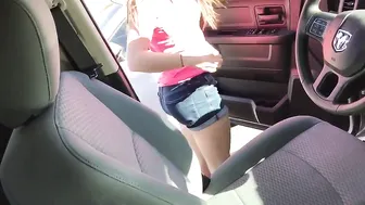 tconradx onlyfans busty slut fucks the lips sex