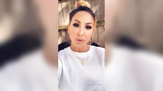 tiffanybrookes onlyfans busty mare caresses pussy