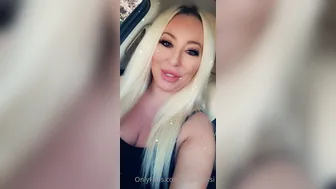 stassirossi onlyfans gorgeous confused handjob pussy