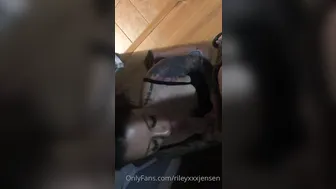 rileyxxxjensen onlyfans painted chick sucks dildo