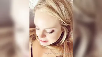 onlycreampies onlyfans smiling girl