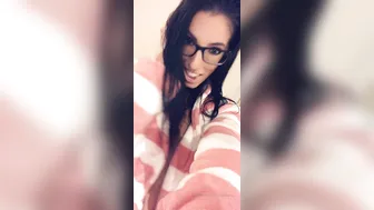 officialdavafoxx onlyfans Dark-haired girlfriends