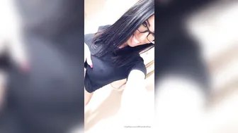 officialdavafoxx onlyfans young bitch masturbates pussy