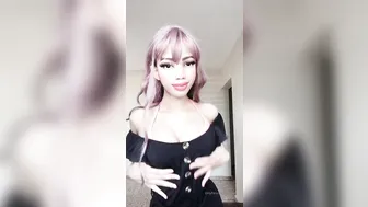 jailhailet06 onlyfans charming trash pulls pussy