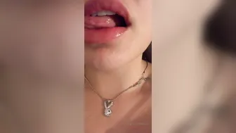 kencake onlyfans blissful bitch pulls pussy