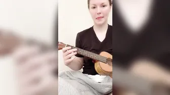 ellanovaxxx onlyfans dildo