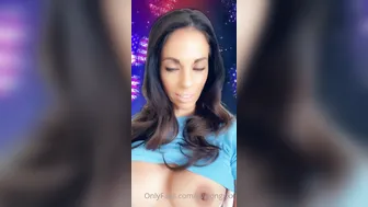 evalongxxx onlyfans lustful bitch demonstrates shaved holes