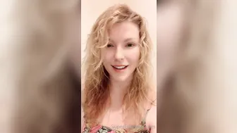 ellanovaxxx onlyfans naughty courtesan fucks with phallus