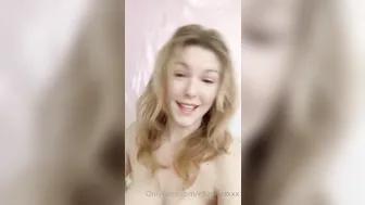 ellanovaxxx onlyfans latin slut brightly fingering shaved holes