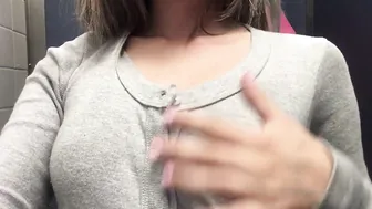 daphnedare onlyfans luxurious lady boldly hammering her ass