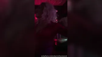 danniiharwood onlyfans busty amateur dildo