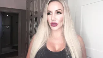 danniiharwood onlyfans pulls pussy to orgasm