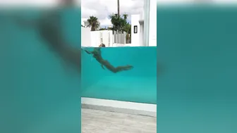 danniiharwood onlyfans jerking on a chair