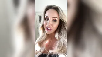 danniiharwood onlyfans blissful nurse removes her sexy uniform