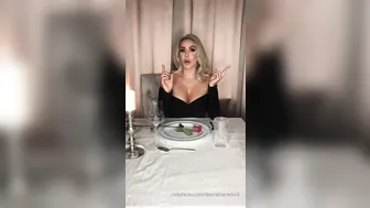 danniiharwood onlyfans big breasted bitch posing in lingerie