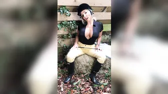 danniiharwood onlyfans hot prostitute poses in shorts