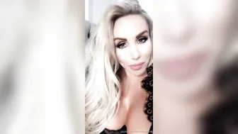danniiharwood onlyfans nude rune opened her pussy