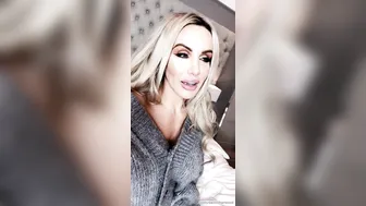 danniiharwood onlyfans busty young lady rides sex toy