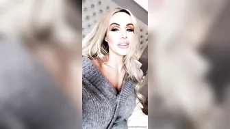 danniiharwood onlyfans busty young lady rides sex toy