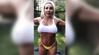 danniiharwood onlyfans cool slut on the chair