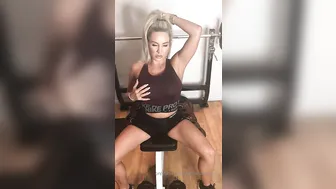 danniiharwood onlyfans big juicy tits