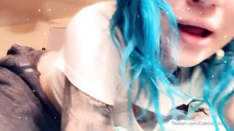dakota_skyexxx onlyfans young bitch caresses shaved holes