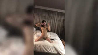 adrianabella onlyfans beautiful chick jerks off her cunt