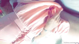 Layla onlyfans sexy chica in the kitchen