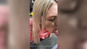 teendollandfriends onlyfans busty blonde hot jerks off her cunt