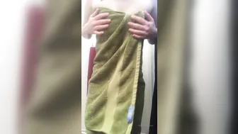 simpqueen onlyfans mature masturbates in front of webcam