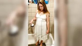 subrinasky onlyfans captivating dancing in a skirt and undressing