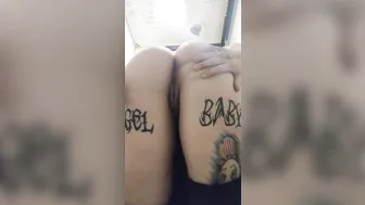 spookisideshow onlyfans lush harlot jerks off a broken vagina