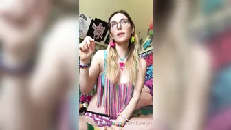 saintkatelyn onlyfans cums from masturbation in front of the camera